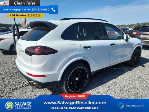 Used 2017 Porsche Cayenne S AWD/4WD image 4