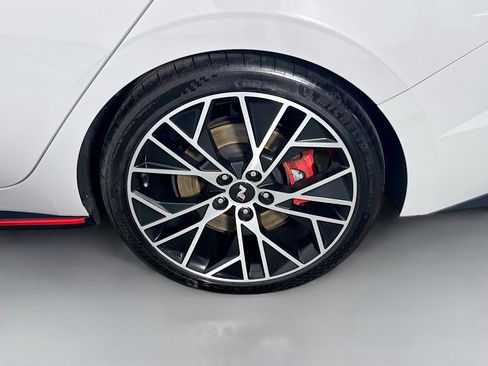 Used 2022 Hyundai Elantra N w/ Preferred Accessory Package image 37