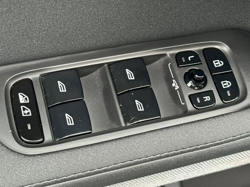 Used 2023 Polestar Polestar 2 w/ Pilot Pack image 15