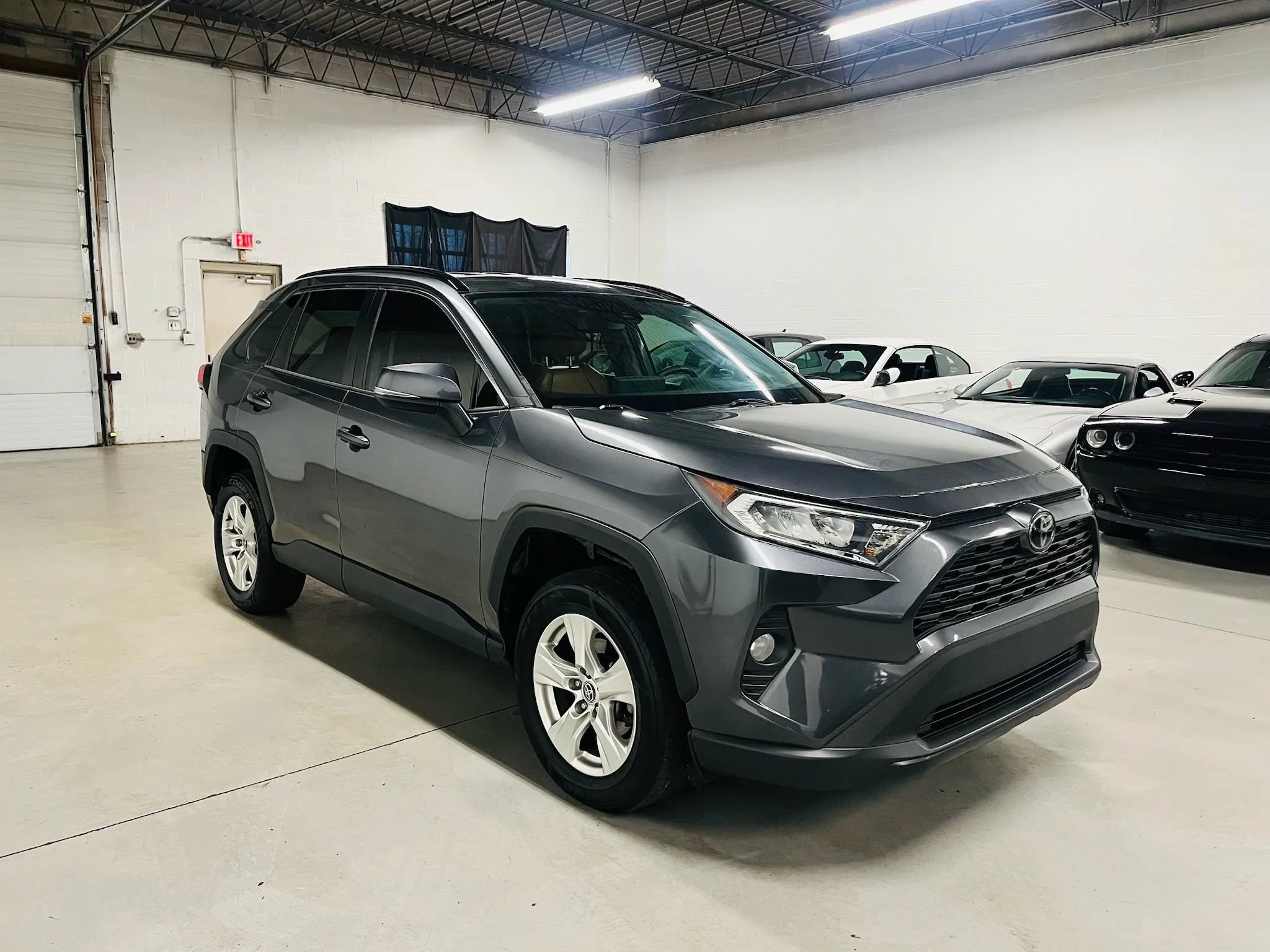 Used 2021 Toyota RAV4 XLE FWD image 4
