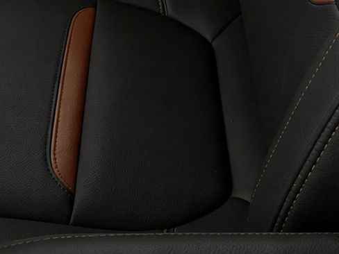 Certified 2019 GMC Sierra 1500 AT4 w/ AT4 Premium Package AWD/4WD image 26