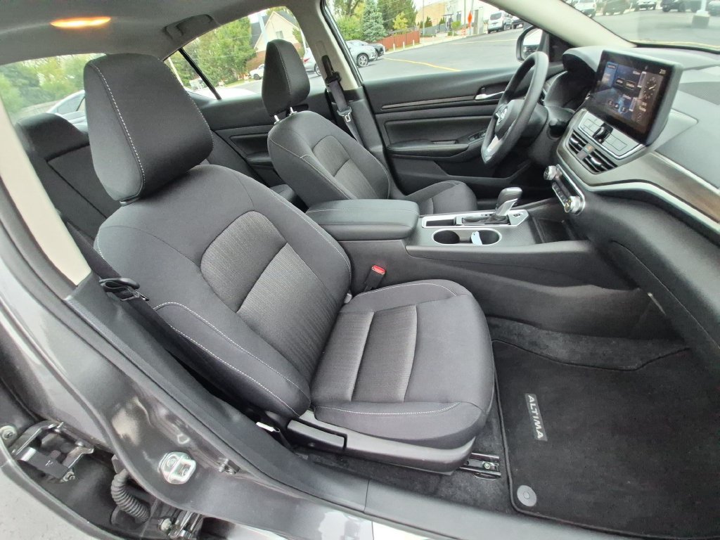 Used 2025 Nissan Altima 2.5 SV w/ SV Special Edition Package FWD image 27