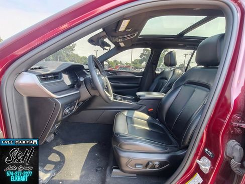 Used 2024 Jeep Grand Cherokee Limited 4xe AWD/4WD image 18