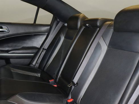 Used 2021 Dodge Charger SXT w/ Leather Interior Group image 16