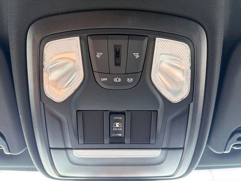 Used 2022 RAM 3500 Tradesman AWD/4WD image 43