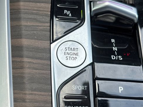 Certified 2024 BMW X5 sDrive40i w/ M Sport Package image 35