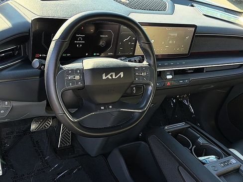 Used 2024 Kia EV9 GT-Line AWD/4WD image 8