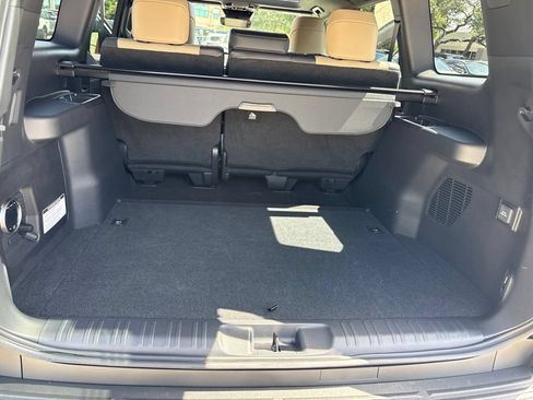 Certified 2026 Lexus GX 550 AWD/4WD image 21