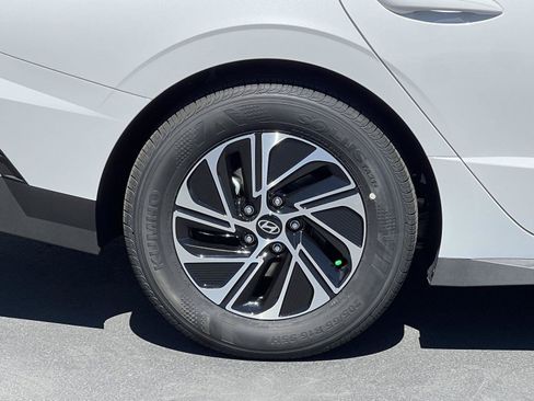 Certified 2026 Hyundai Sonata Blue FWD image 15