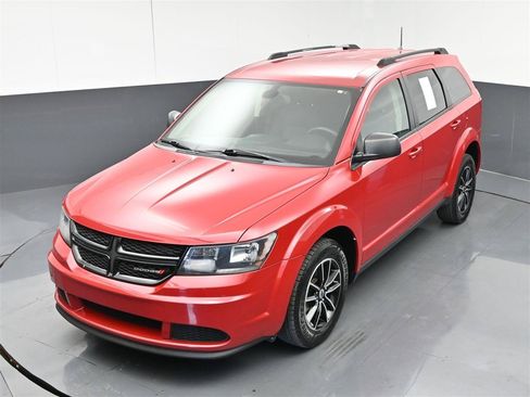 Used 2018 Dodge Journey SE w/ Blacktop Package FWD image 18
