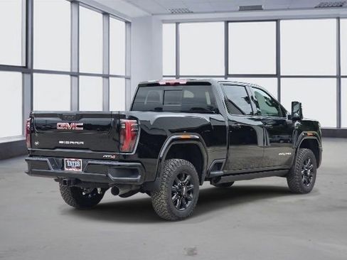 New 2026 GMC Sierra 2500 AT4 w/ AT4 Premium Plus Package AWD/4WD image 3