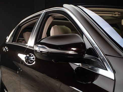 Used 2018 Mercedes-Benz Maybach S 560 4MATIC image 14