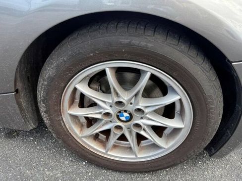 Used 2004 BMW Z4 2.5i RWD image 9