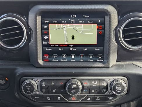 Used 2021 Jeep Wrangler Unlimited Sahara image 17