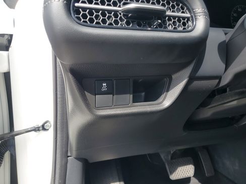 Used 2023 Honda HR-V EX-L image 31