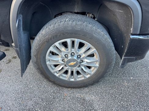 Used 2021 Chevrolet Silverado 3500 High Country image 4