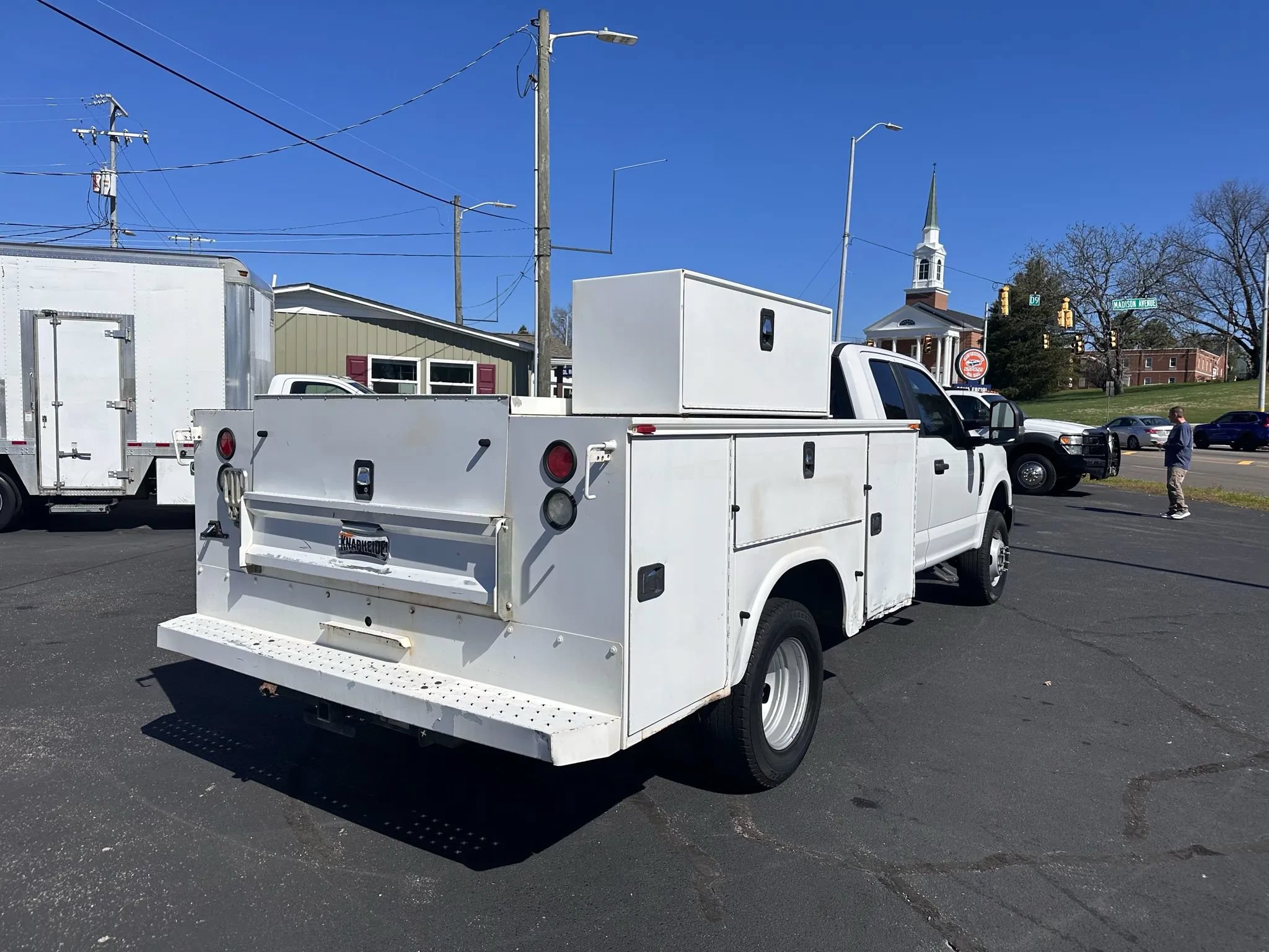 Used 2017 Ford F350 XL w/ Power Equipment Group AWD/4WD image 4