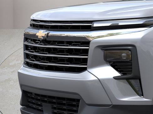 New 2026 Chevrolet Traverse LT w/ Driver Confidence Package FWD image 31