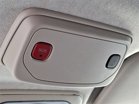 Used 2025 RAM ProMaster 2500 w/ Convenience Group image 23