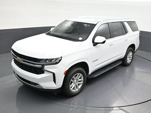 Used 2024 Chevrolet Tahoe LS RWD image 16