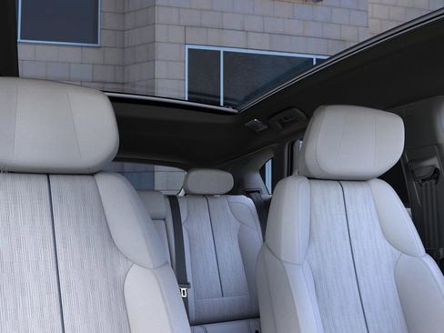 New 2026 Cadillac Optiq Luxury 2 image 24