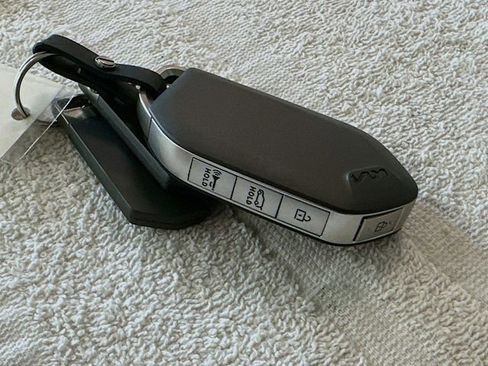 Used 2024 Kia Sorento SX image 27