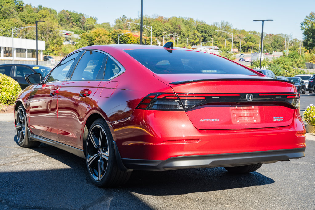 Used 2023 Honda Accord Sport image 5