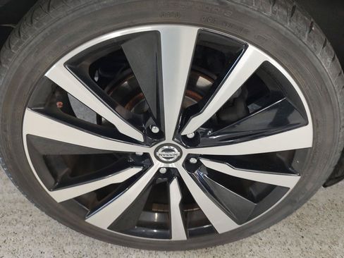 Used 2019 Nissan Altima 2.5 Platinum AWD/4WD image 27