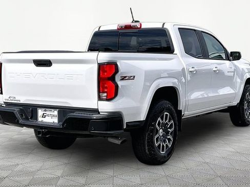 Used 2025 Chevrolet Colorado Z71 AWD/4WD image 5