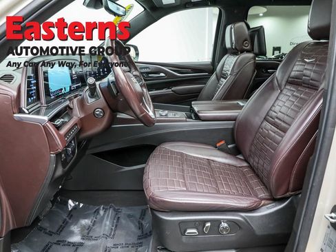 Used 2021 Cadillac Escalade ESV Premium Luxury Platinum image 14