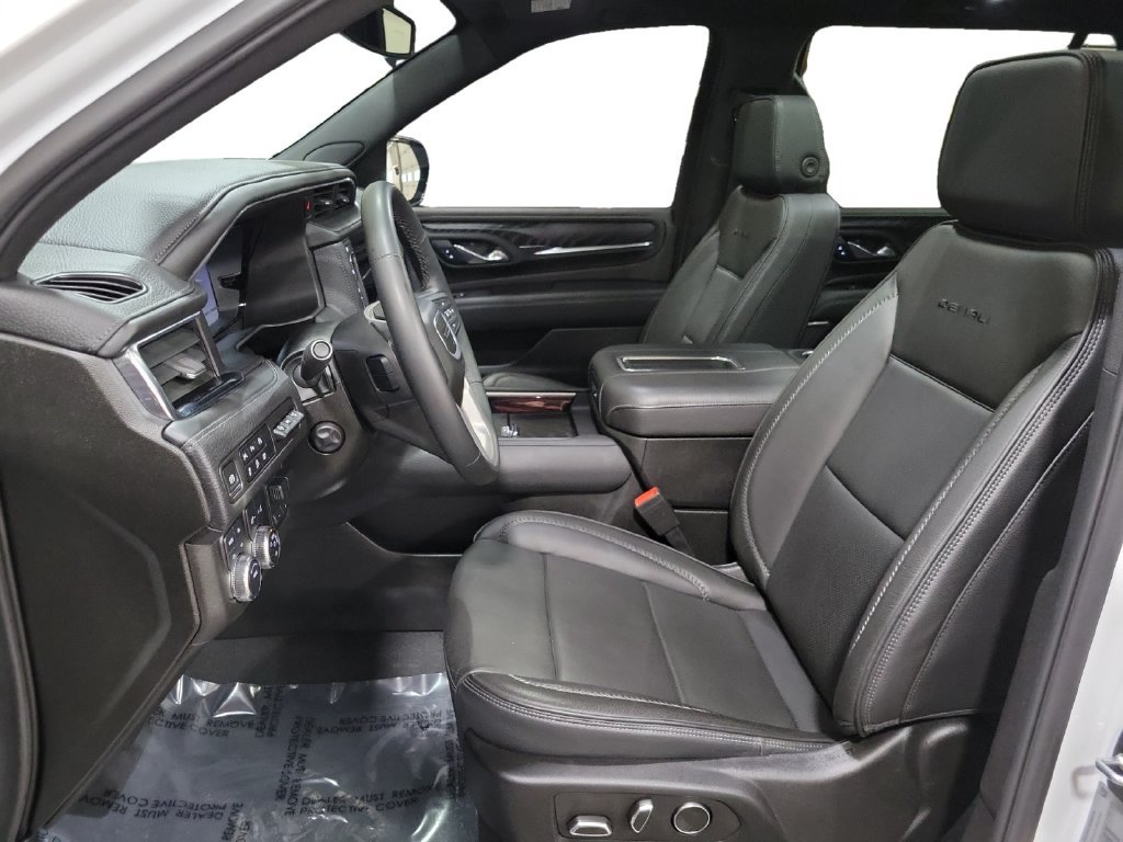 Used 2024 GMC Yukon XL Denali w/ Max Trailering Package AWD/4WD image 13