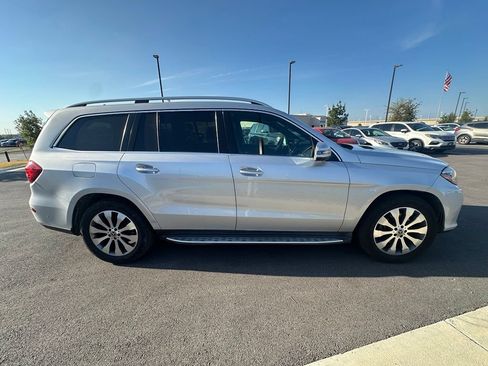 Used 2019 Mercedes-Benz GLS 450 4MATIC image 3