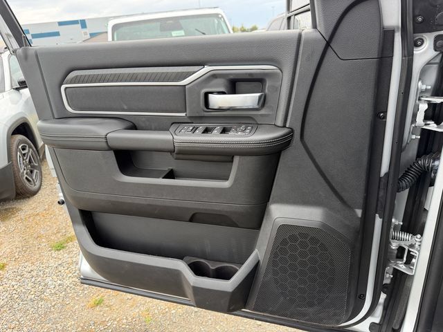 New 2026 RAM 3500 Big Horn AWD/4WD image 16