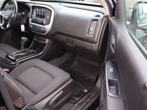 Used 2019 GMC Canyon SLE w/ Driver Alert Package image 45