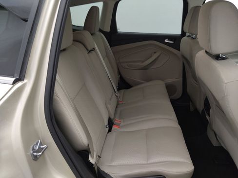 Used 2017 Ford Escape SE FWD image 19
