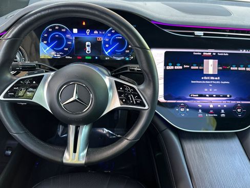 Used 2024 Mercedes-Benz EQE 500 4MATIC Sedan image 29