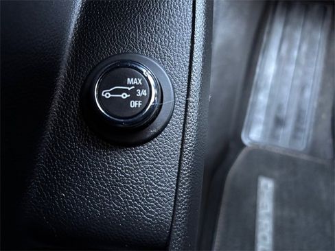 Used 2020 Chevrolet Traverse Premier image 20