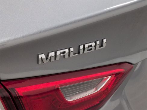 Used 2023 Chevrolet Malibu LT image 13