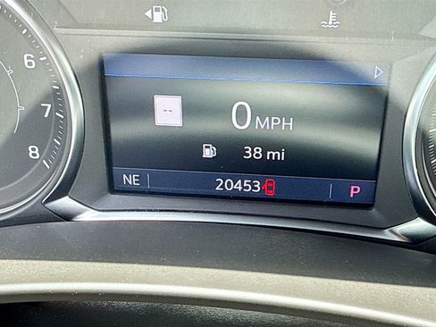 Used 2022 GMC Terrain SLE w/ Driver Convenience Package FWD image 26