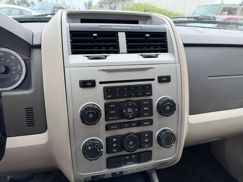 Used 2010 Ford Escape XLT FWD image 13