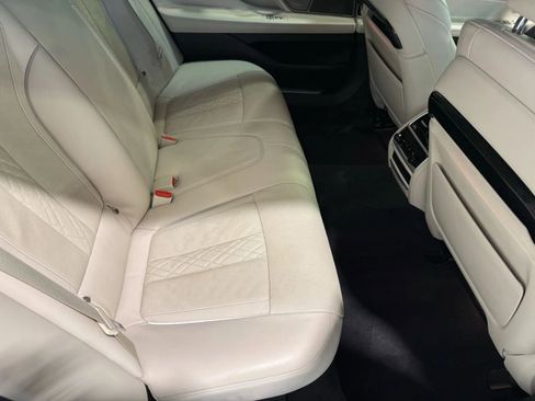 Used 2019 BMW 750i xDrive 750i xDrive w/ Executive Package image 29