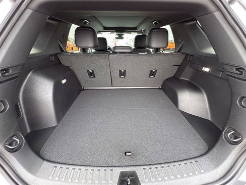 New 2026 Chevrolet Equinox LT w/ Convenience Package II FWD image 10