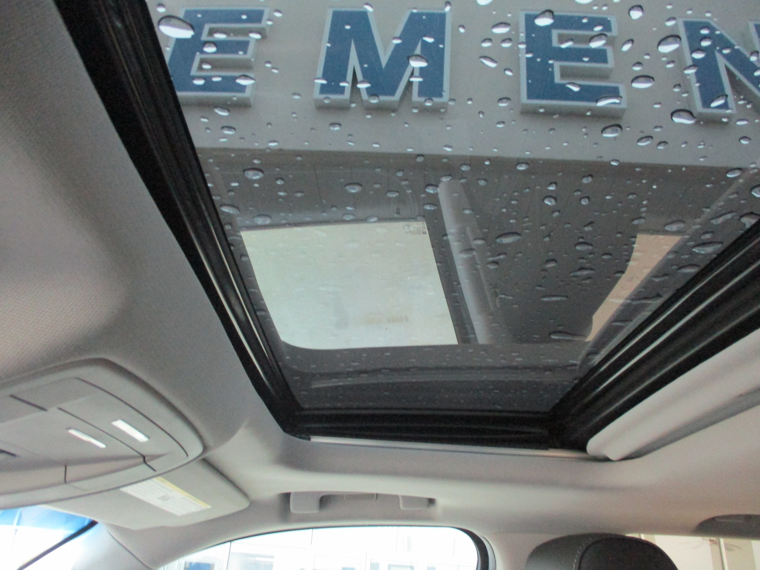 Used 2018 GMC Yukon Denali RWD image 12