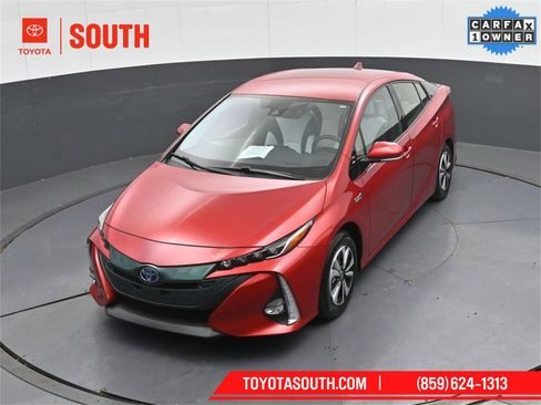 Used 2018 Toyota Prius Prime Advanced image 55