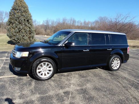Used 2009 Ford Flex SEL image 8