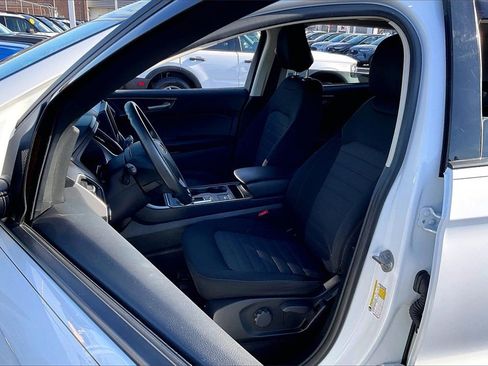 Used 2023 Ford Edge SE w/ Black Appearance Package image 21