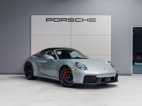 Certified 2026 Porsche 911 Targa 4 GTS image 11