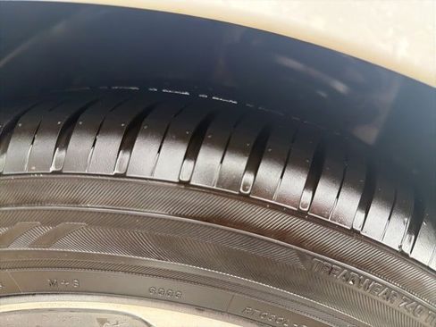 Used 2019 Honda Insight Touring image 11