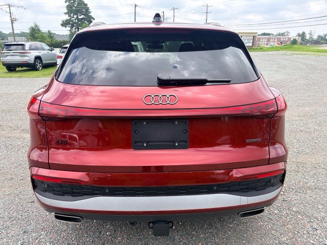 Certified 2025 Audi Q5 Premium w/ Premium Plus AWD/4WD image 4