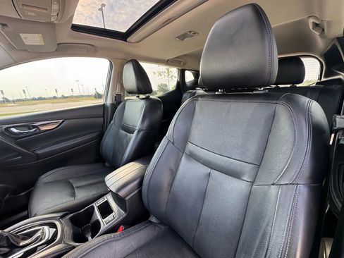 Used 2017 Nissan Rogue Sport SL w/ SL Premium Package image 27